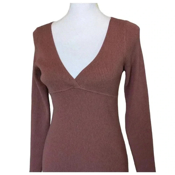 Aritzia Wilfred Gabrielle Ashy Rose Pink Off the Shoulder Midi Knit Dress Medium - Picture 6 of 8